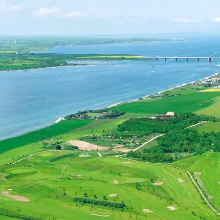 Fewo-mit-terasse-u-garten-am-golfplatz *